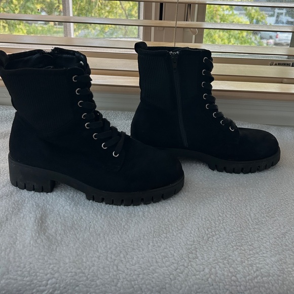 Sweater Boots - Picture 3 of 5